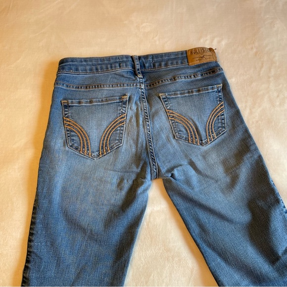 Hollister Light Blue Denim Skinny Jeans - Picture 2 of 6